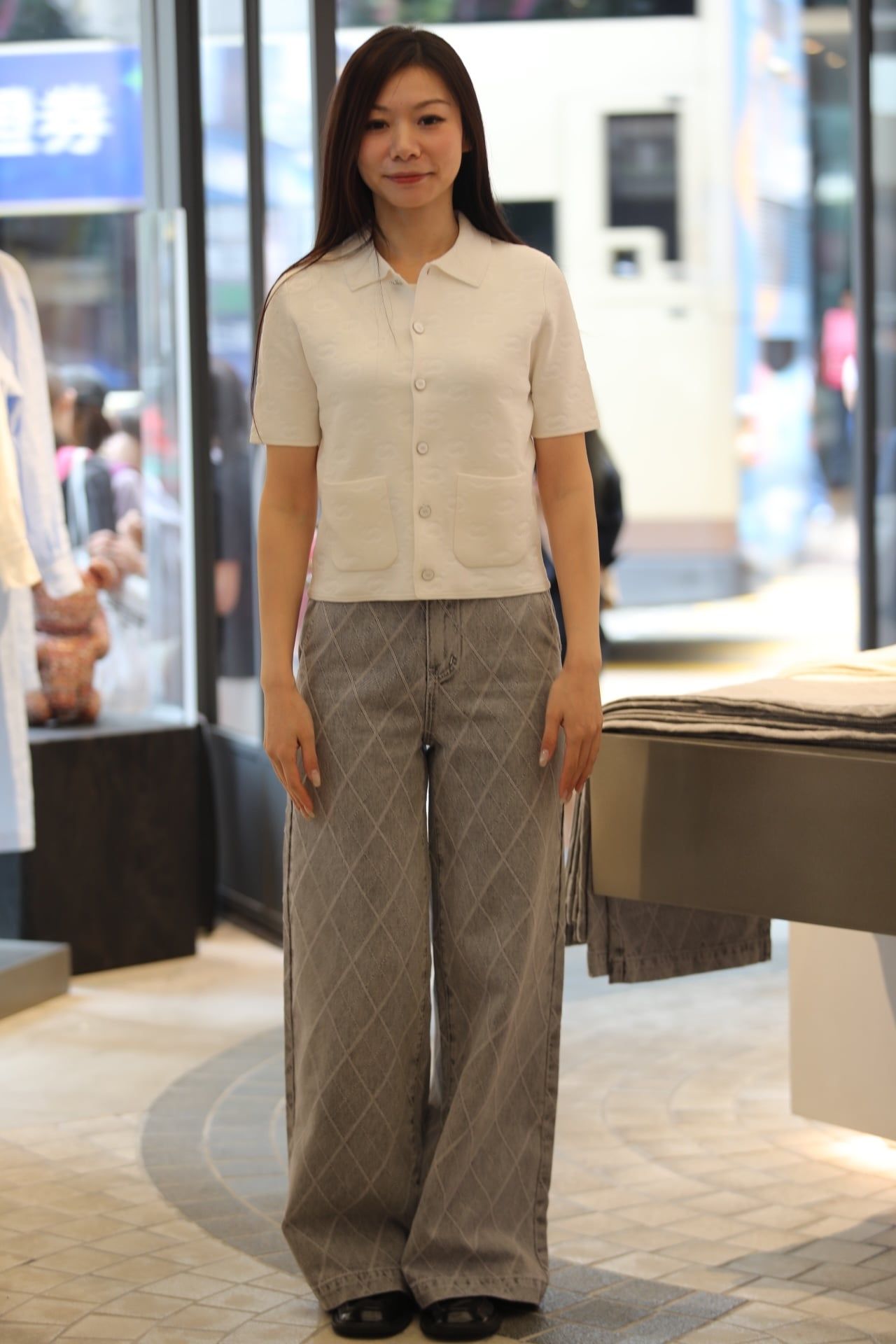  1.Áo CDG ngắn tay trắng Monogram, 2 túi trước 