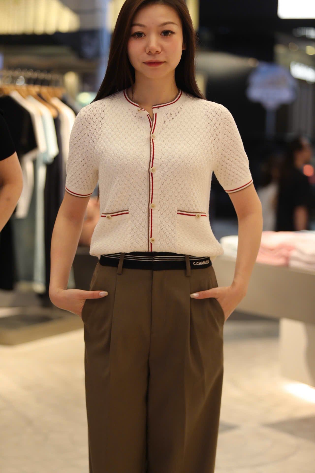  Áo CDG ngắn tay kem viền đỏ Burgundy 