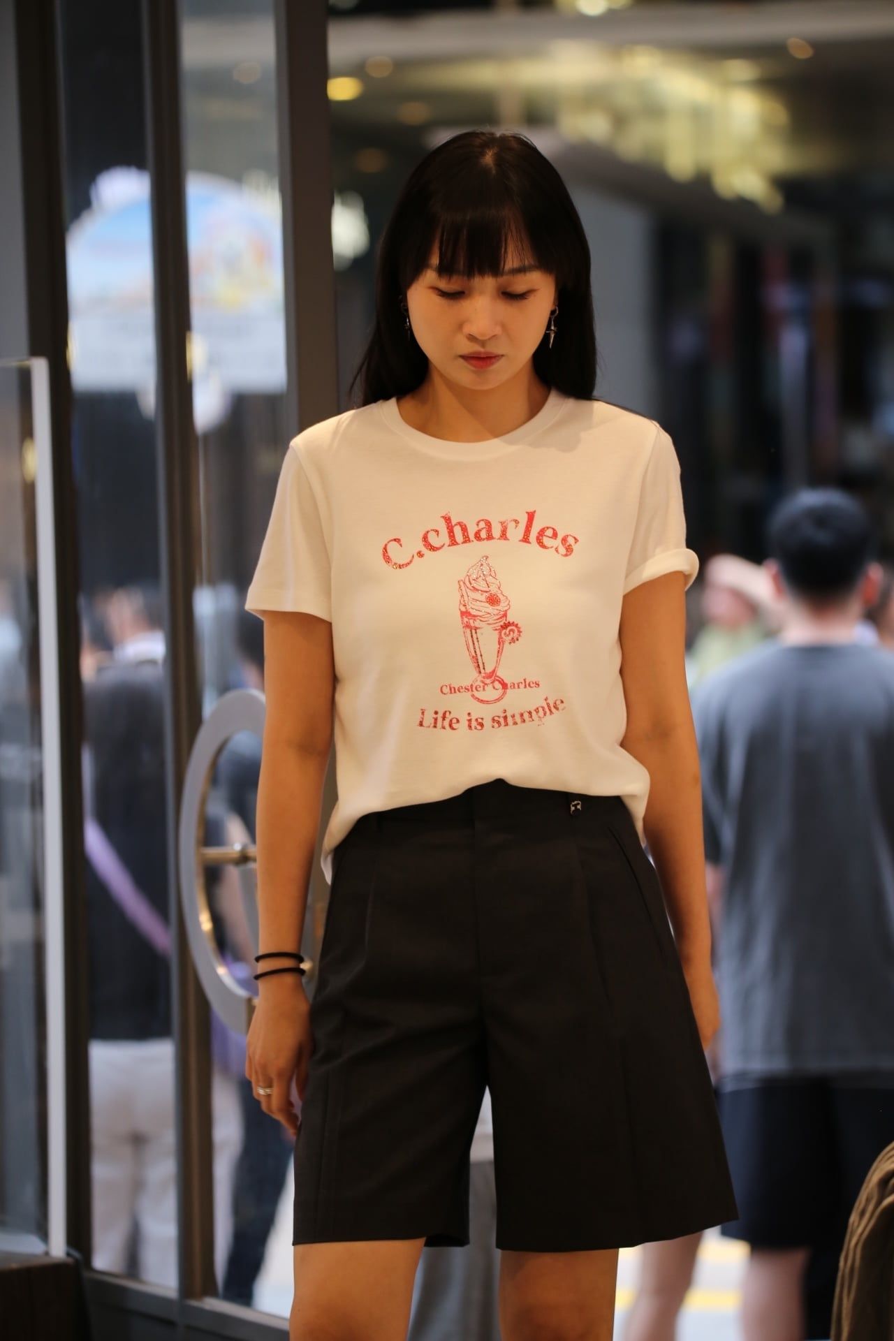  Áo T-shirt Trắng in hình ly kem chữ đỏ 