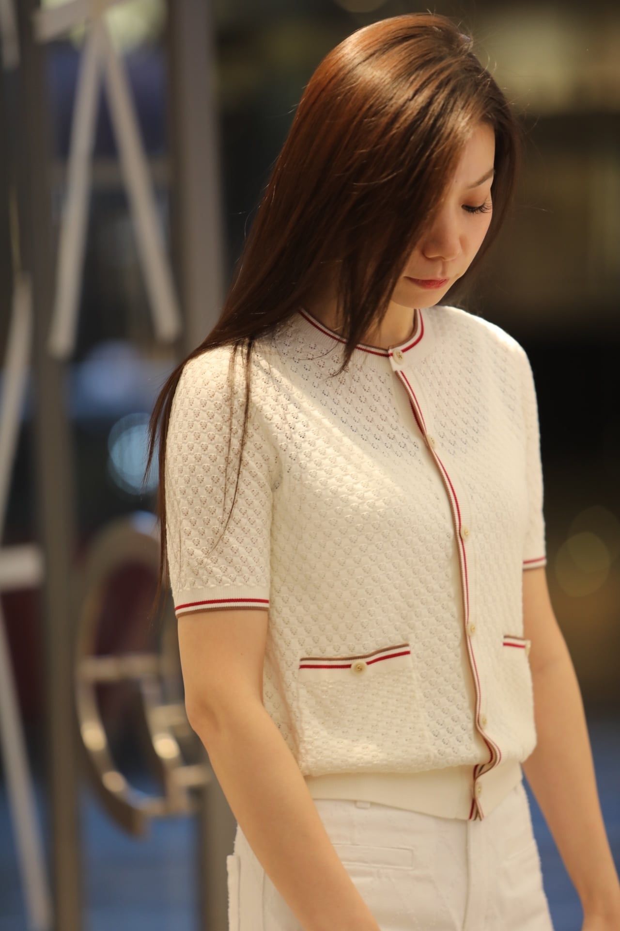  Áo CDG ngắn tay kem viền đỏ Burgundy 
