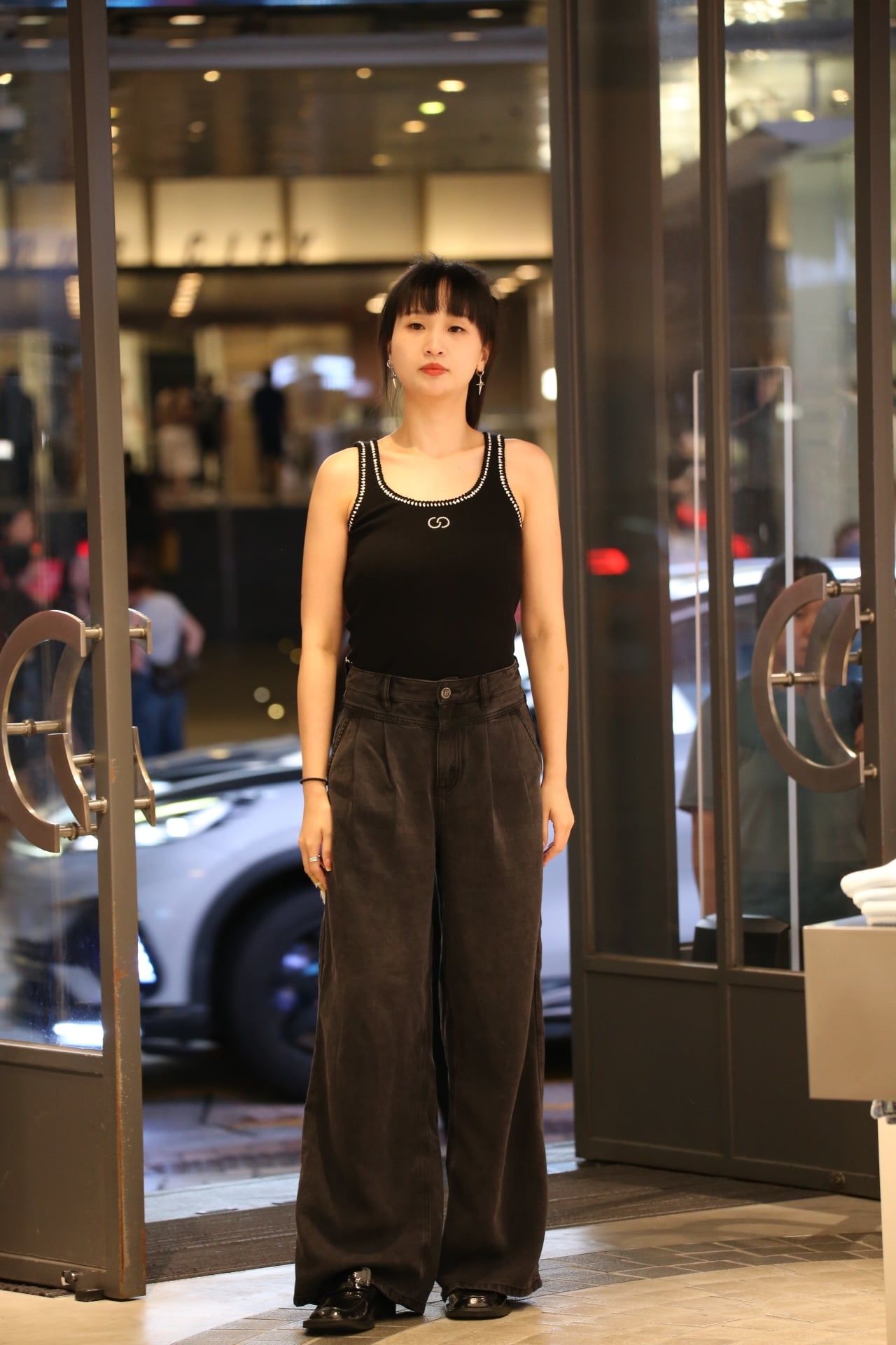  Áo Tanktop Đen Viền Trắng CC 