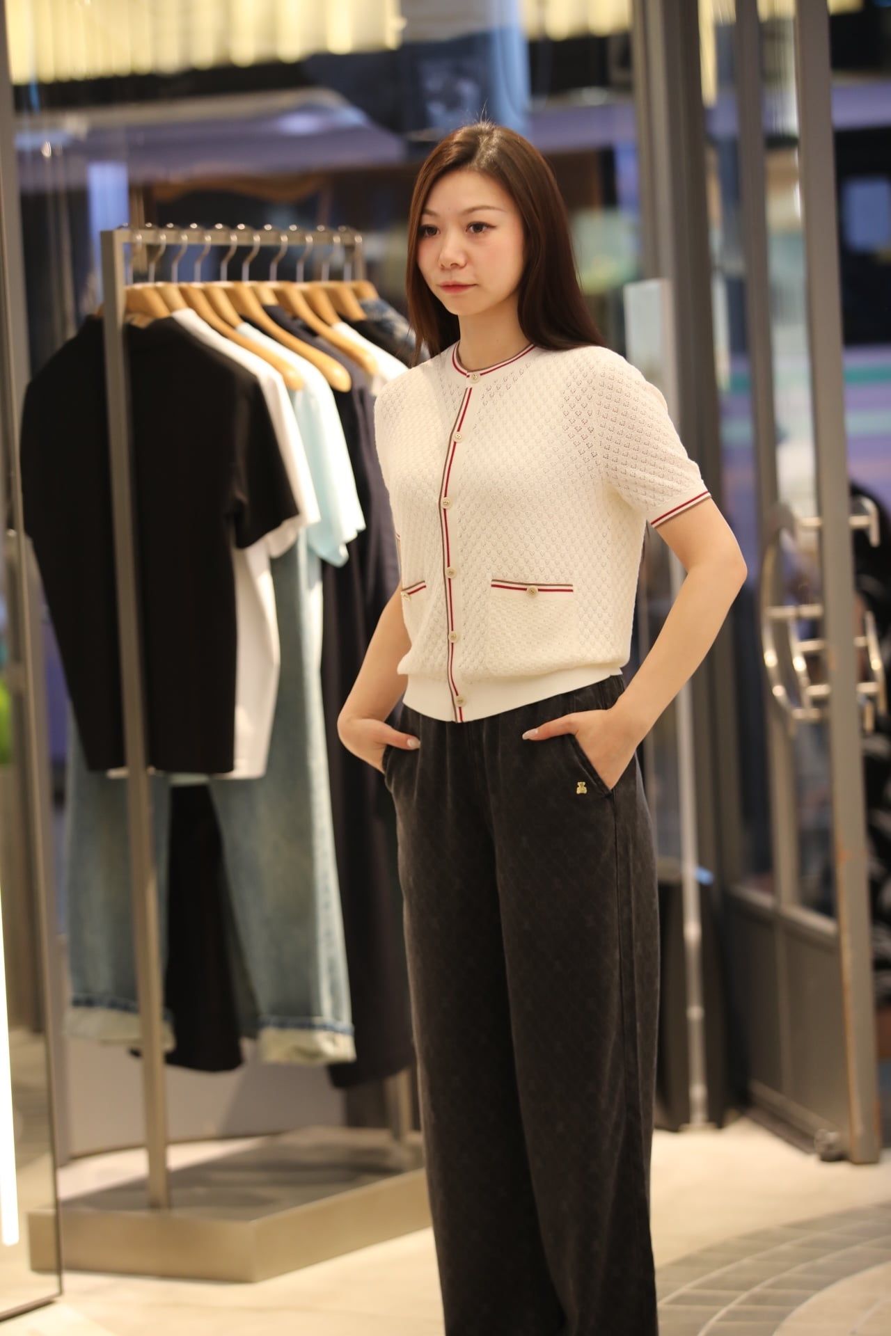  Áo CDG ngắn tay kem viền đỏ Burgundy 