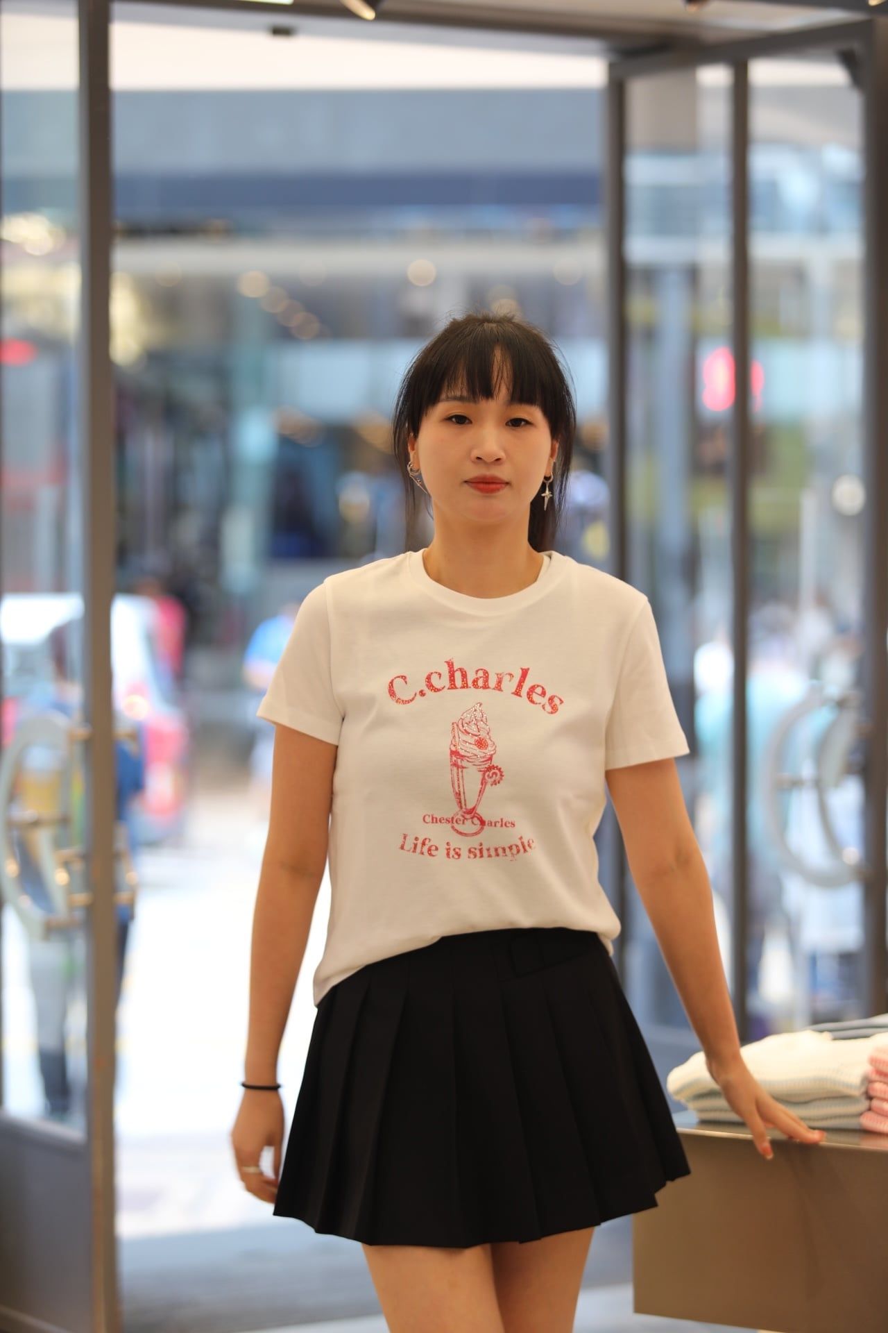  Áo T-shirt Trắng in hình ly kem chữ đỏ 