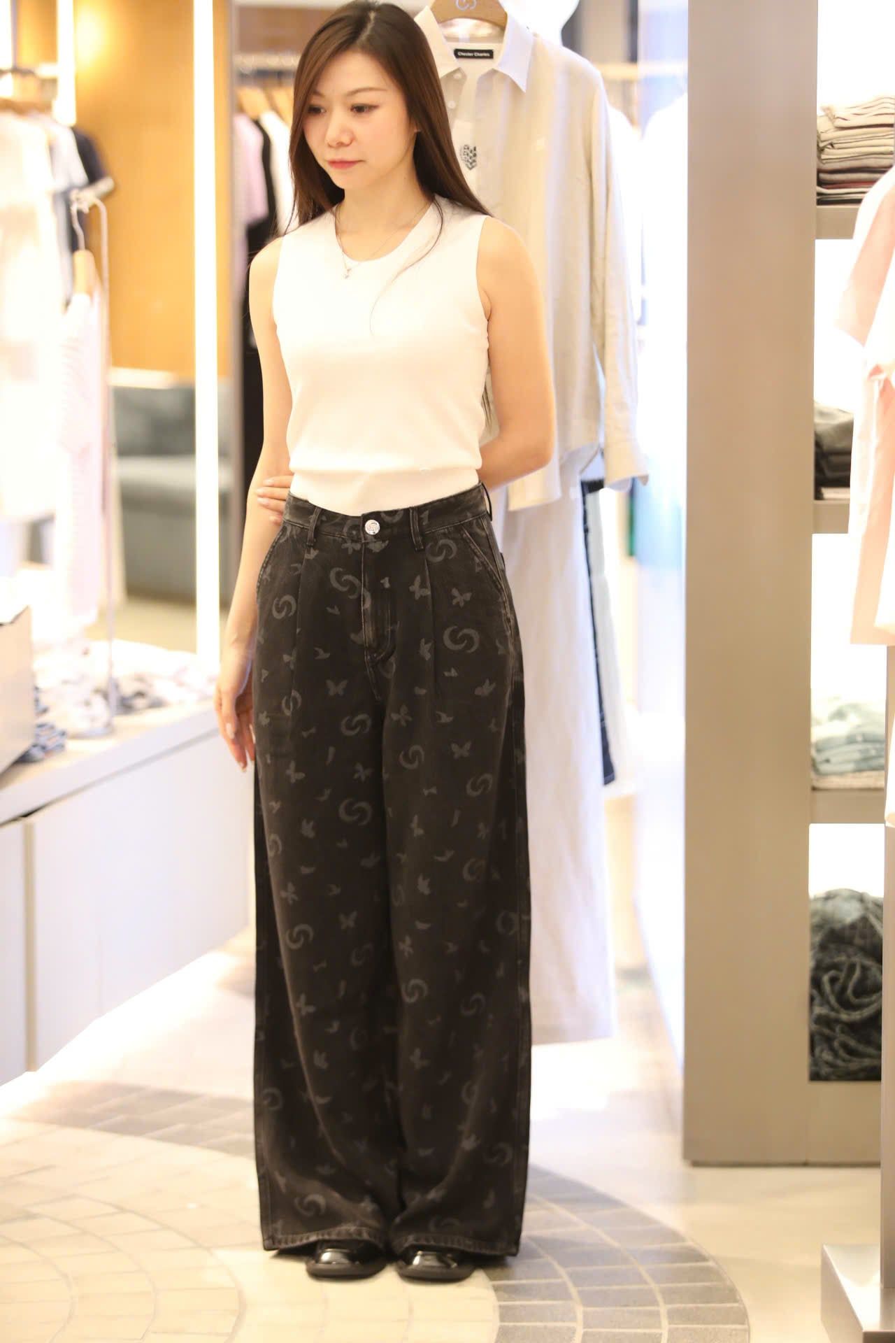  1.Quần jean Giấy đen - hoạ tiết 