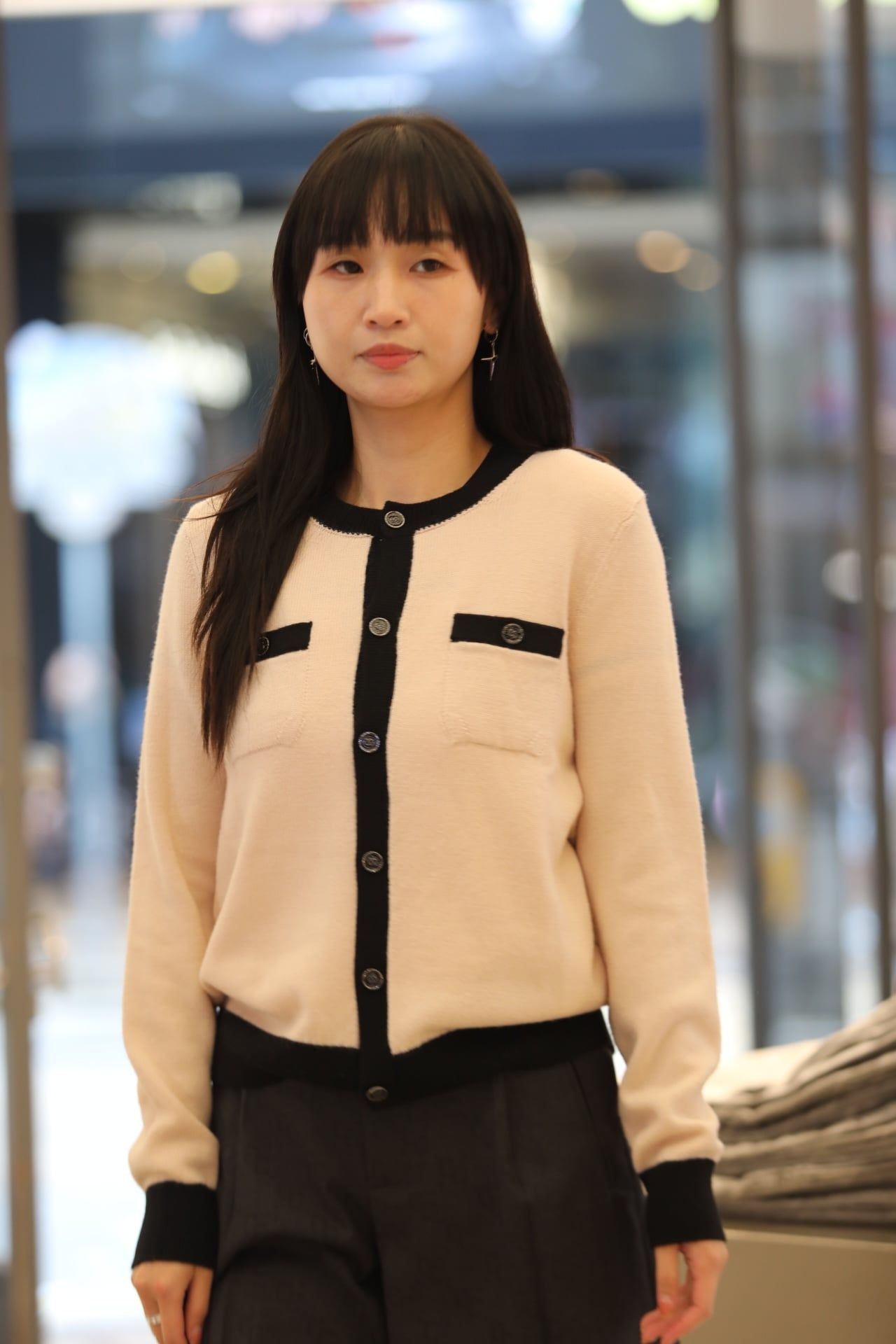  CDG hồng nhạt 2 túi trước - viền đen 