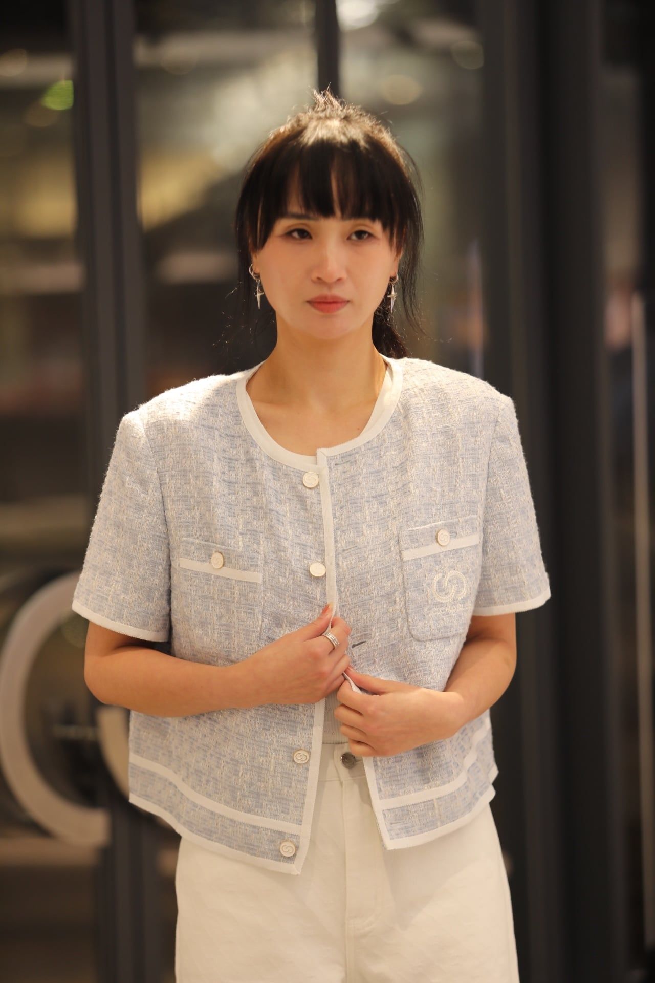  1.Áo tweed 2 túi ngực - xanh nhạt viền trắng 