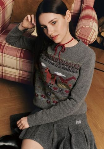  1.Áo len xám dài tay chú ngựa đỏ 