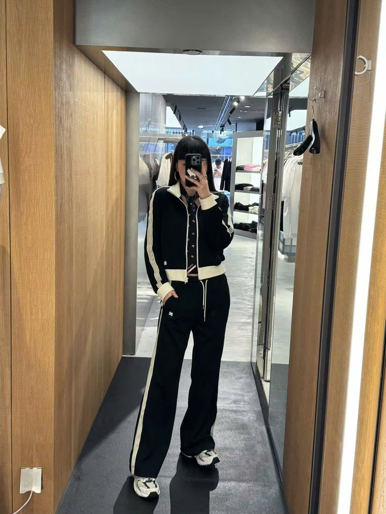  Bộ Áo khoác nỉ - 3 sọc và quần nỉ đen sọc trắng set 