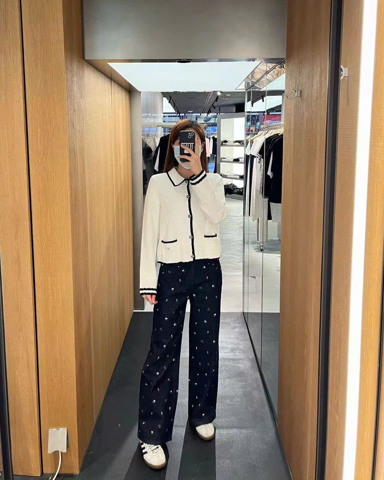  Quần jean đen - hoa 