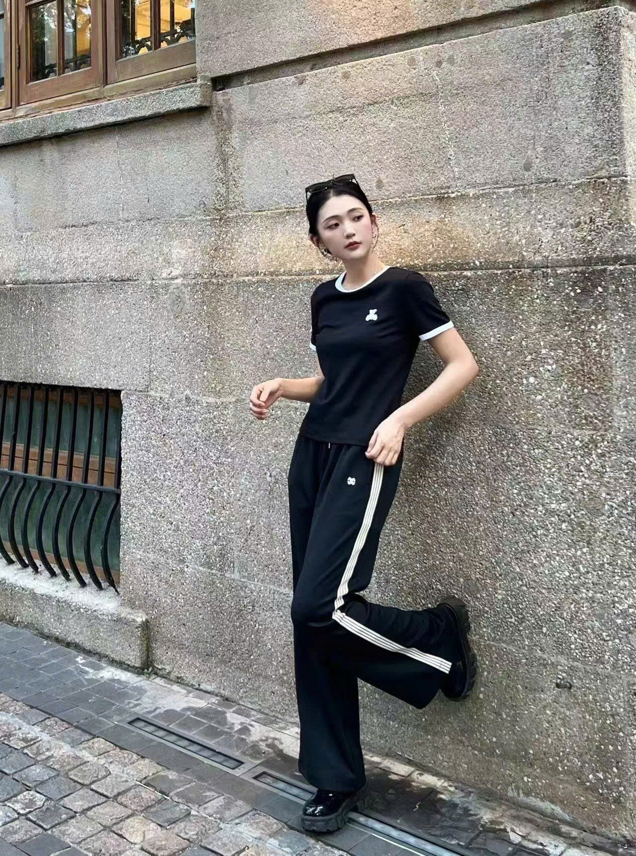  Bộ Áo khoác nỉ - 3 sọc và quần nỉ đen sọc trắng set 