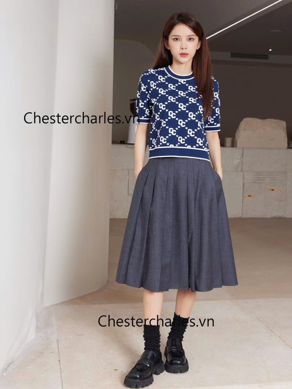  Chân váy xếp ly kèm belt kim loại - xám 