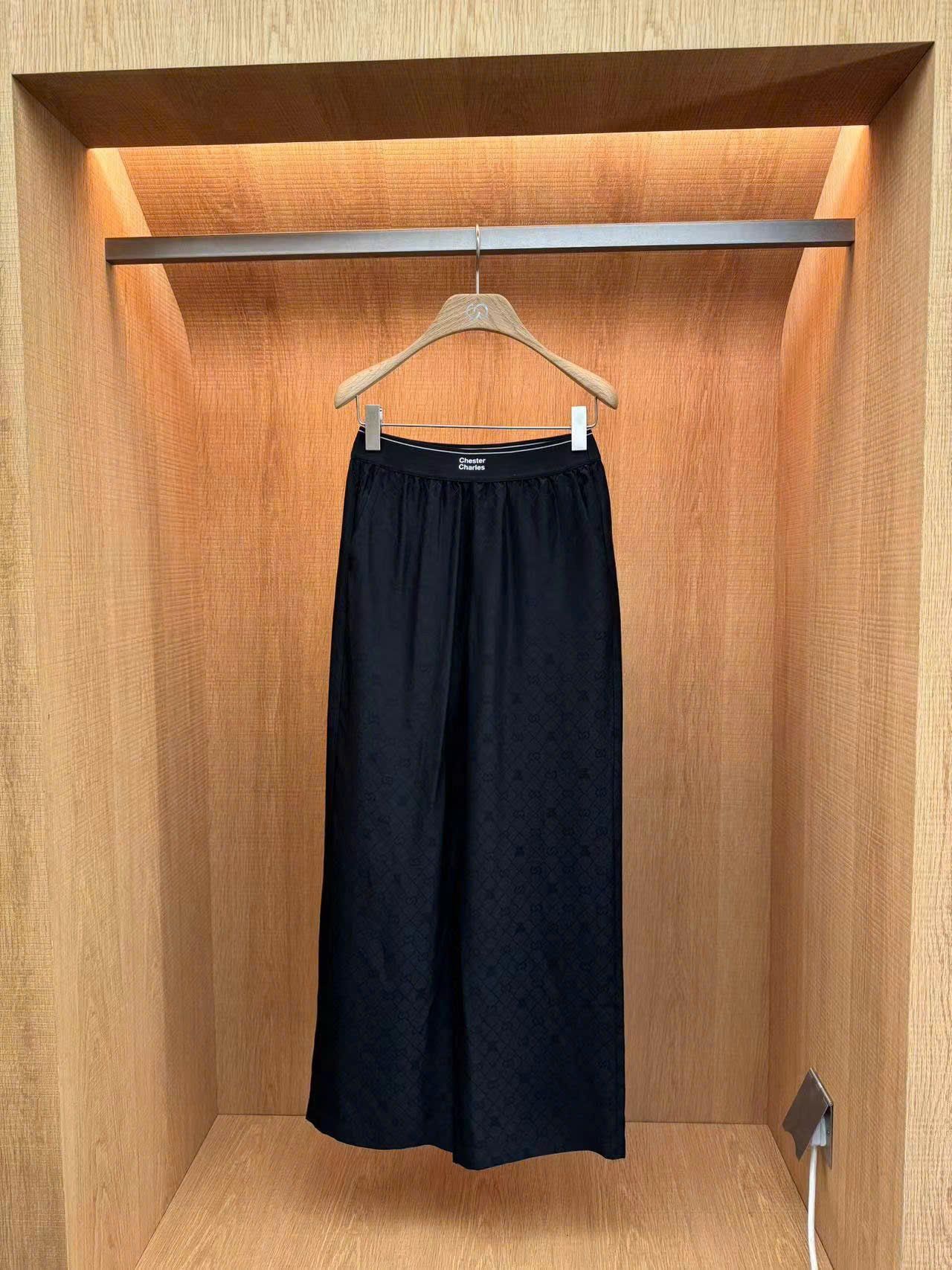  Quần lụa - logo Lì 