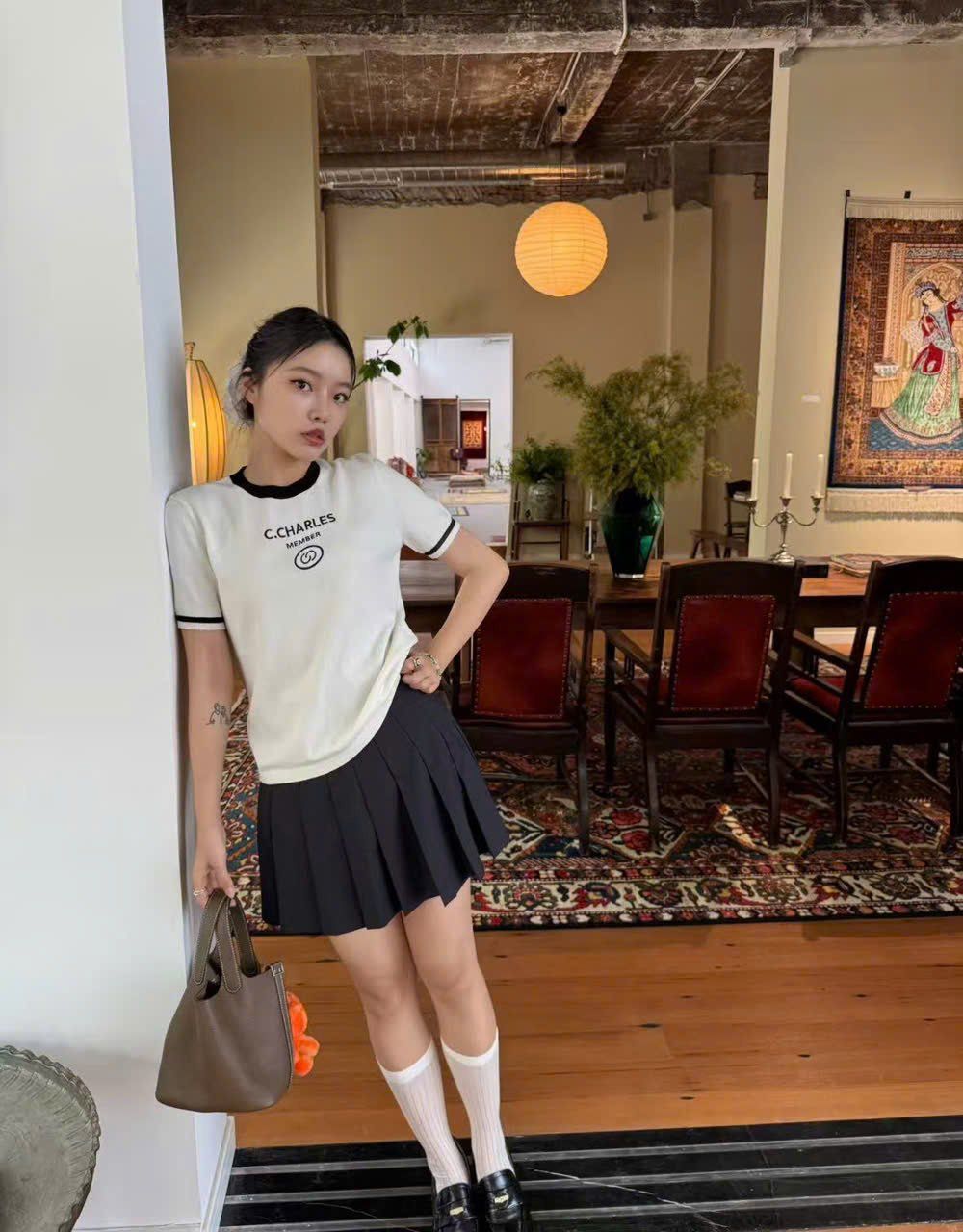  4.Chân váy xếp cạp chester 