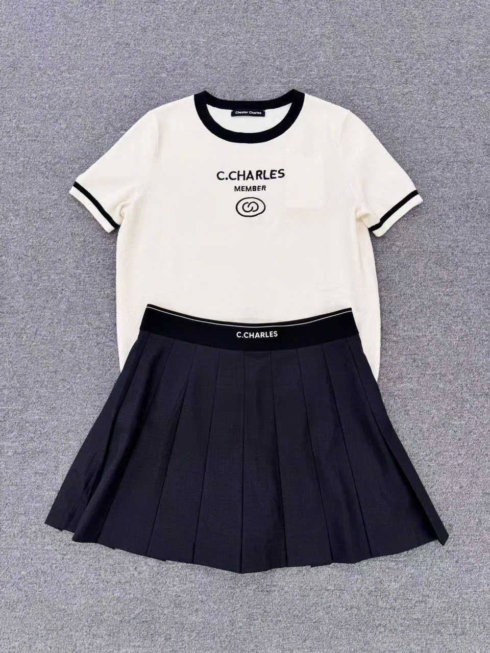  4.Chân váy xếp cạp chester 