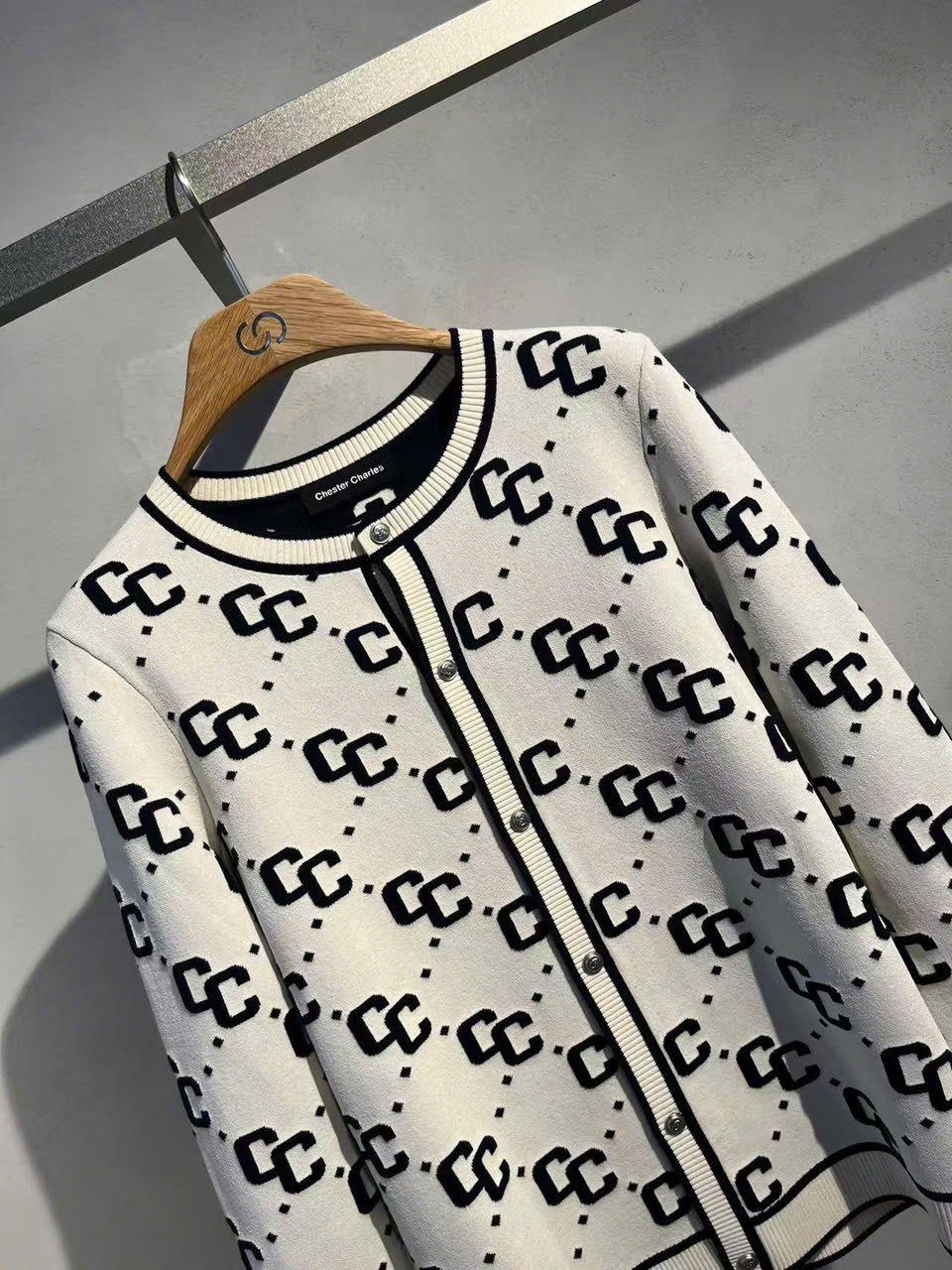  Áo CDG trắng full logo 