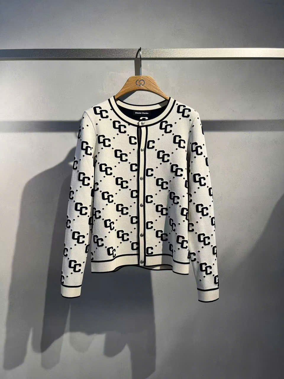  Áo CDG trắng full logo 