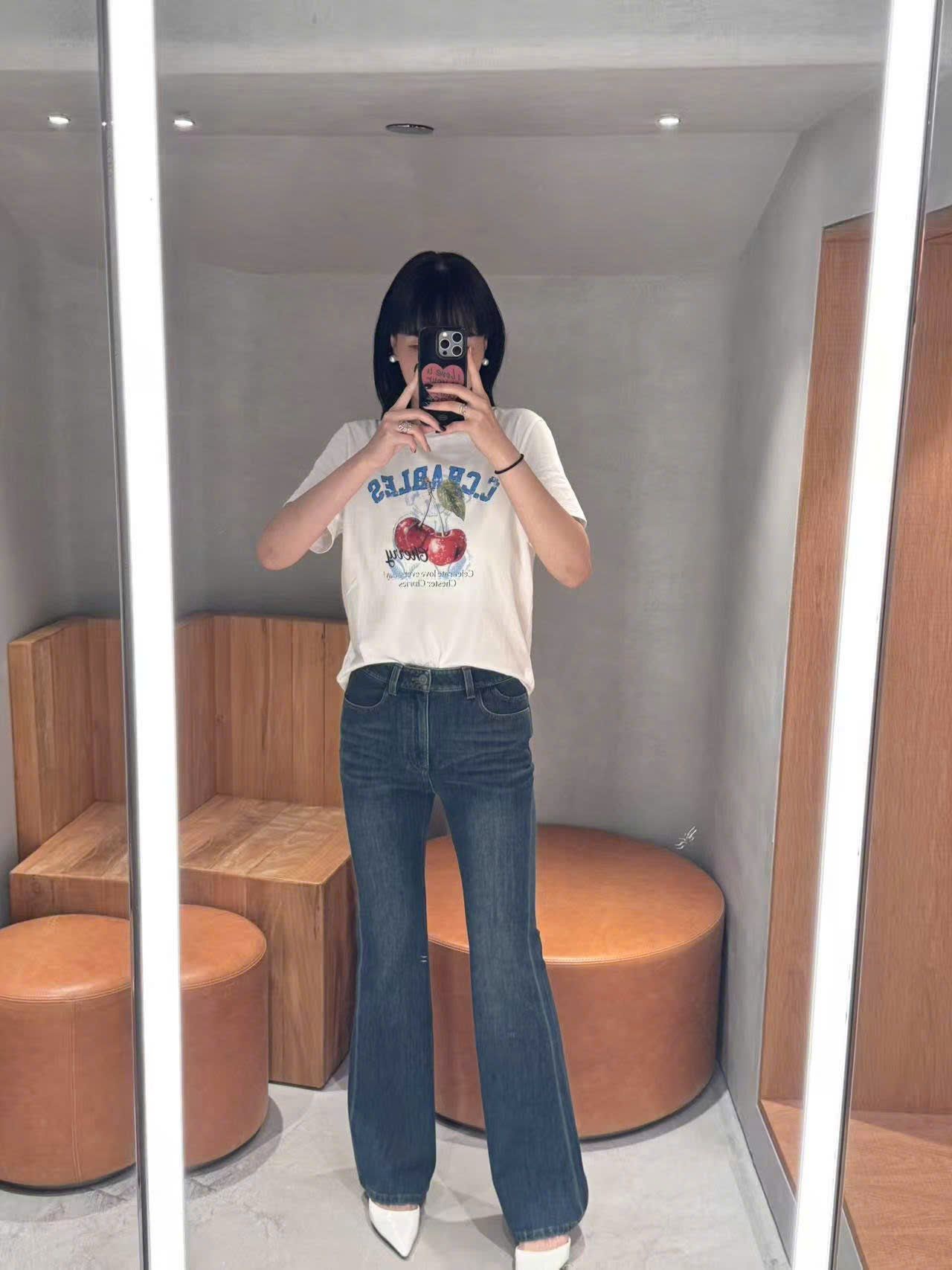  Quần jean loe mài xanh new SS25 
