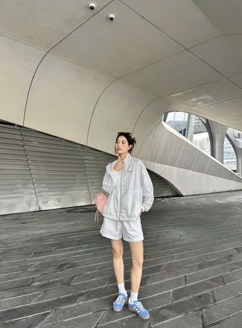  Áo khoác gió trắng Logo xám set 