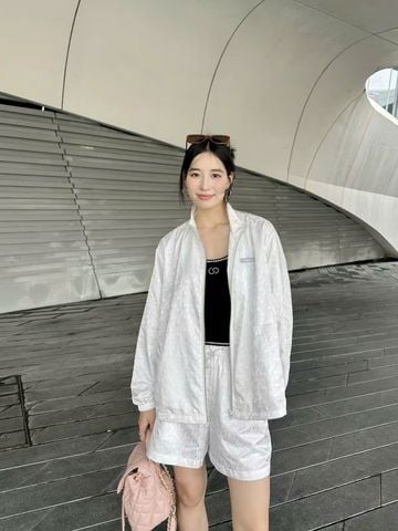  Áo khoác gió trắng Logo xám set 