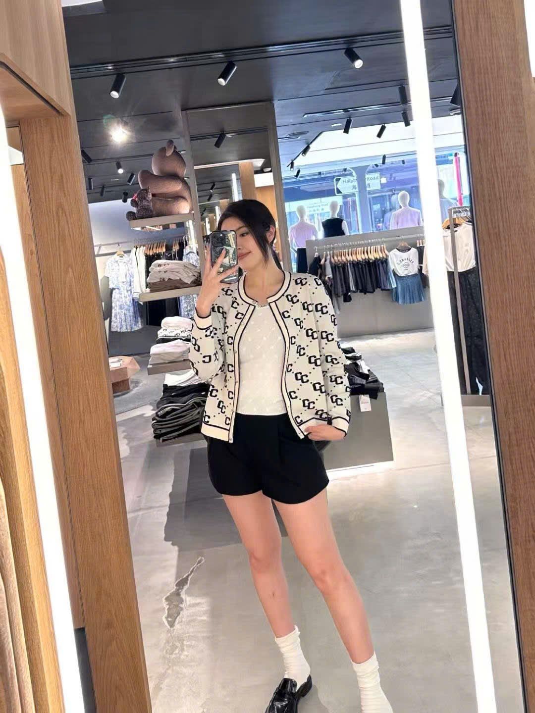  Áo CDG trắng full logo 