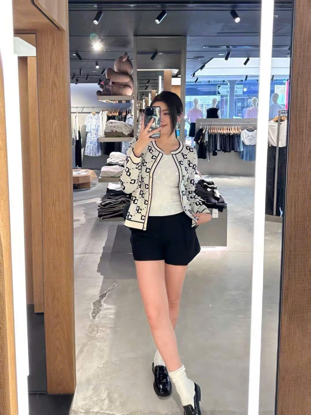  Áo CDG trắng full logo 