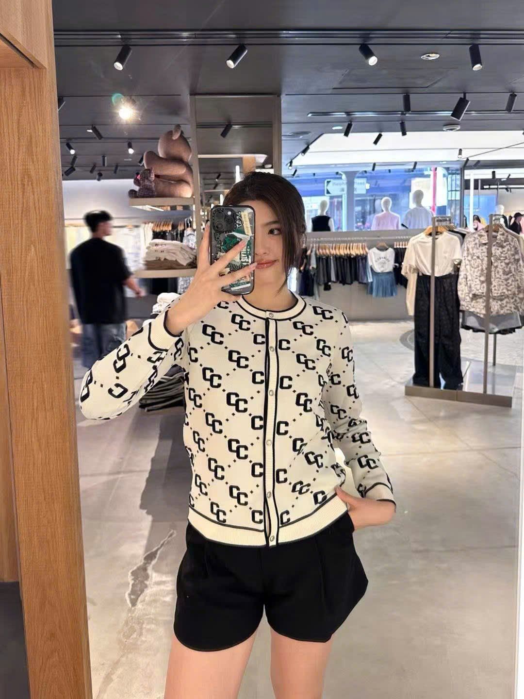  Áo CDG trắng full logo 