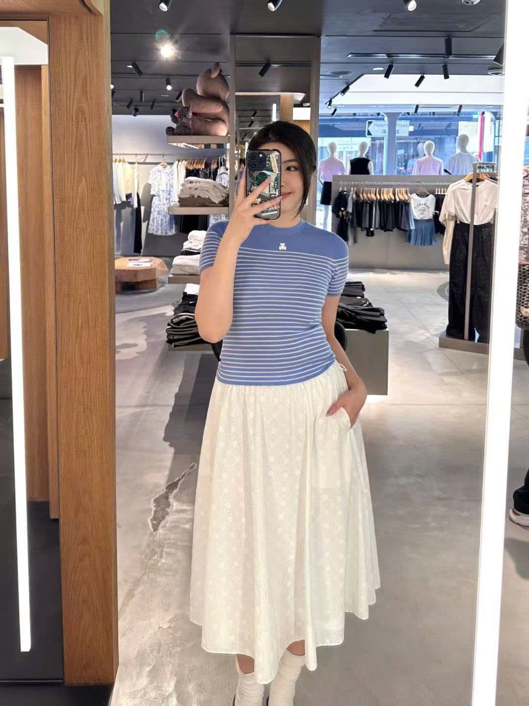  Áo ngắn tay xanh da trời kẻ sọc ngang - gấu trắng 