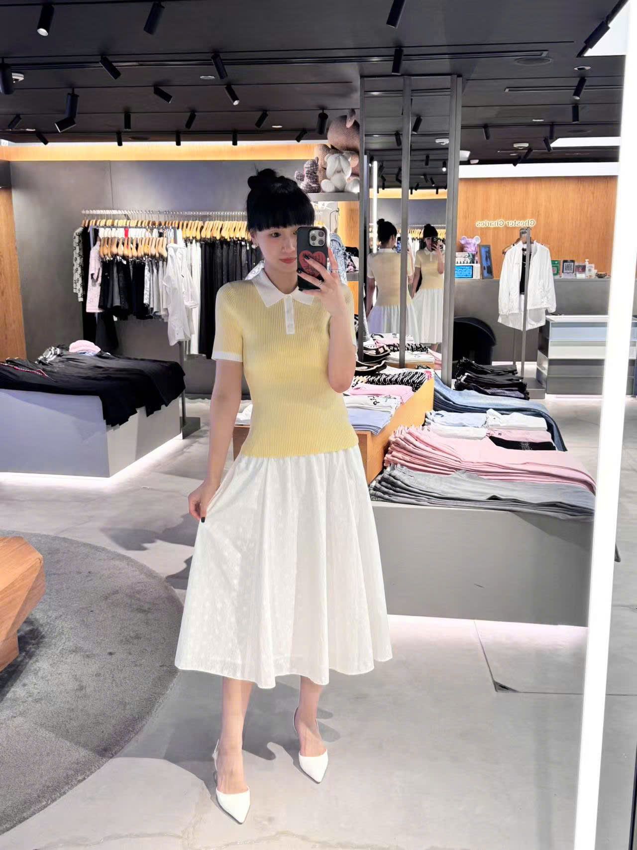  Áo Polo vàng - cổ trắng 