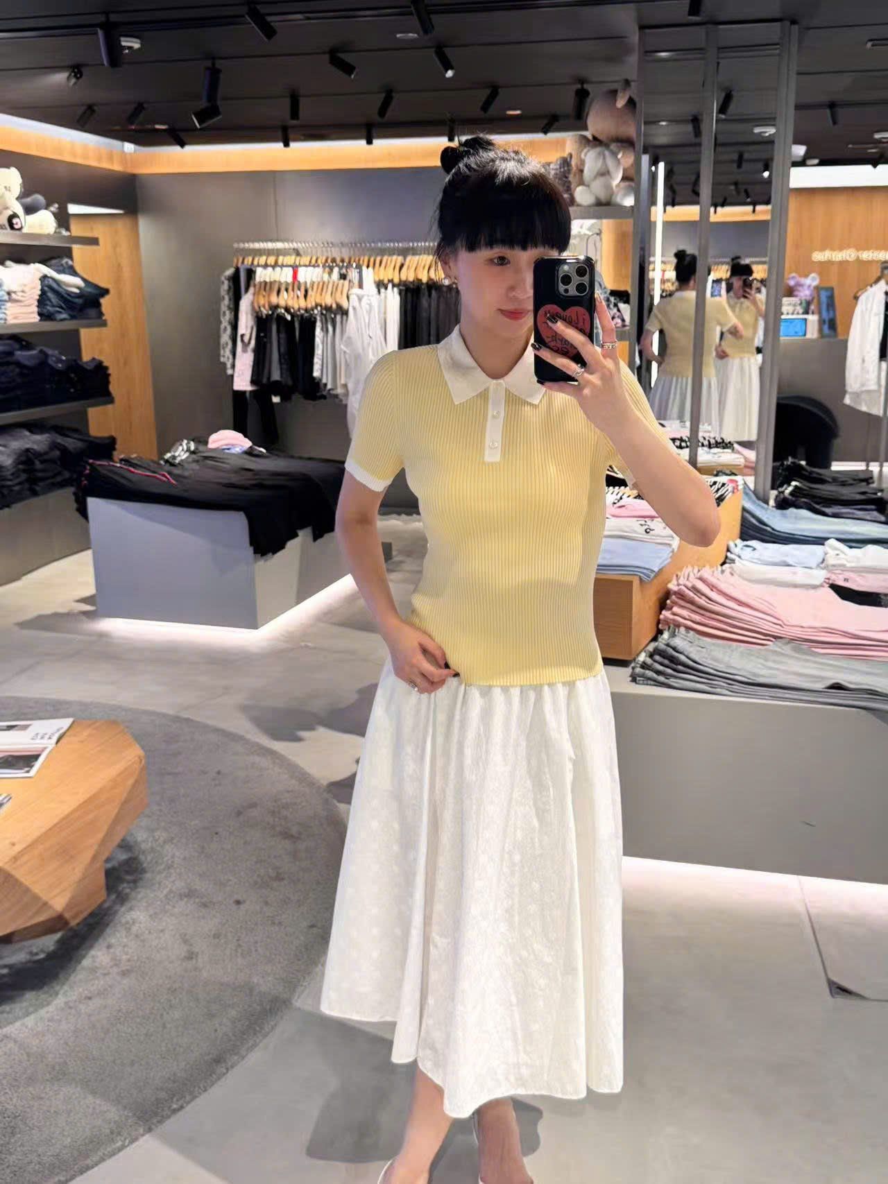  Áo Polo vàng - cổ trắng 