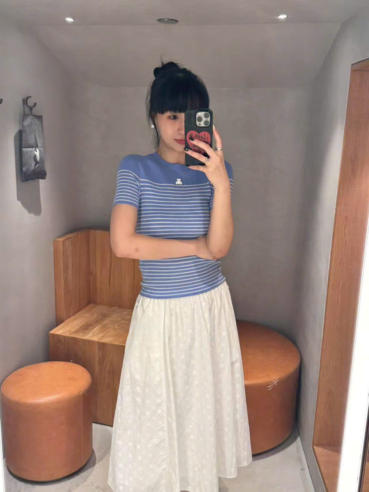  Áo ngắn tay xanh da trời kẻ sọc ngang - gấu trắng 