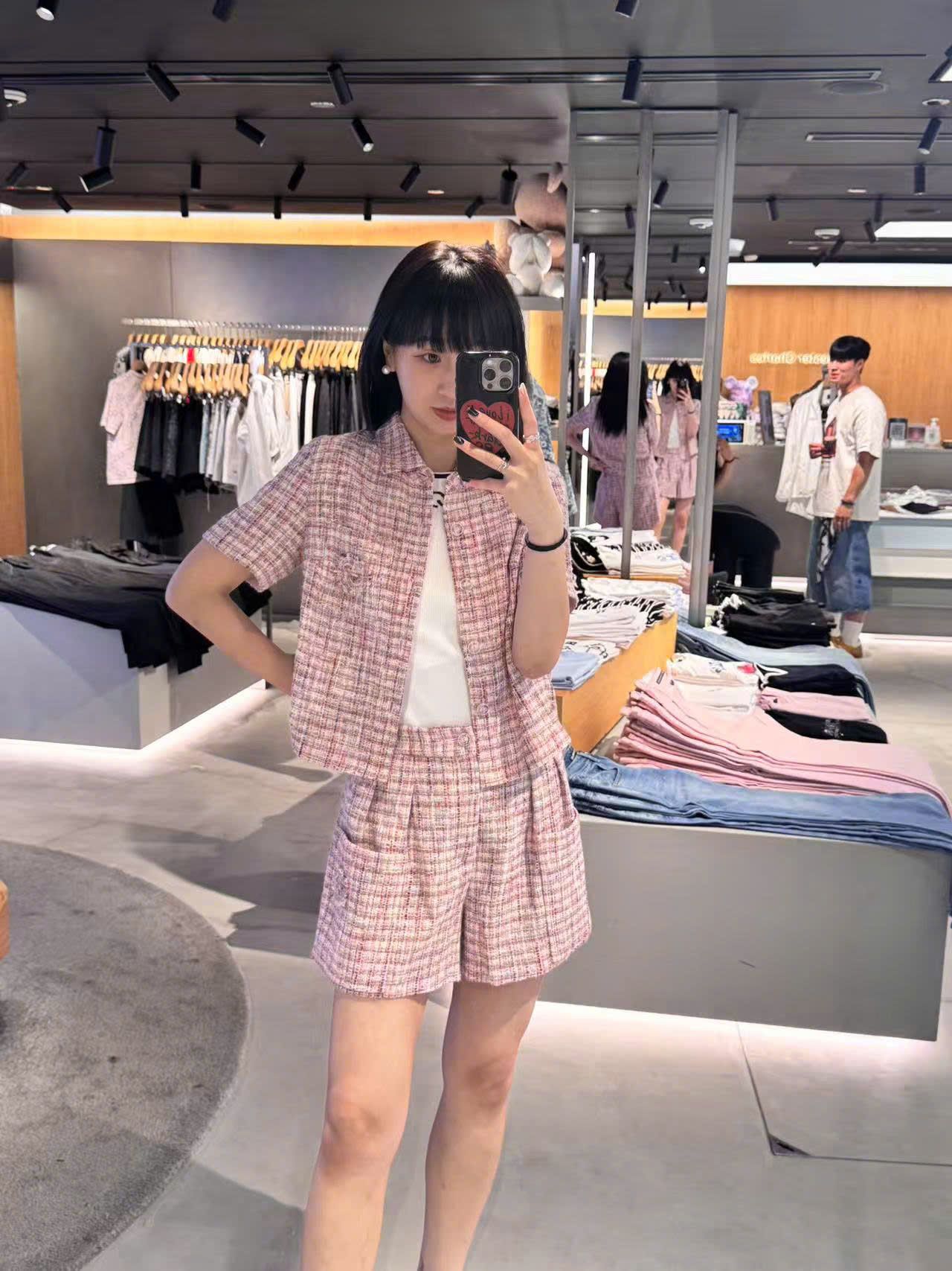  Bộ Áo tweed hồng ngắn tay - cổ V và Quần short dạ tweed hồng set 