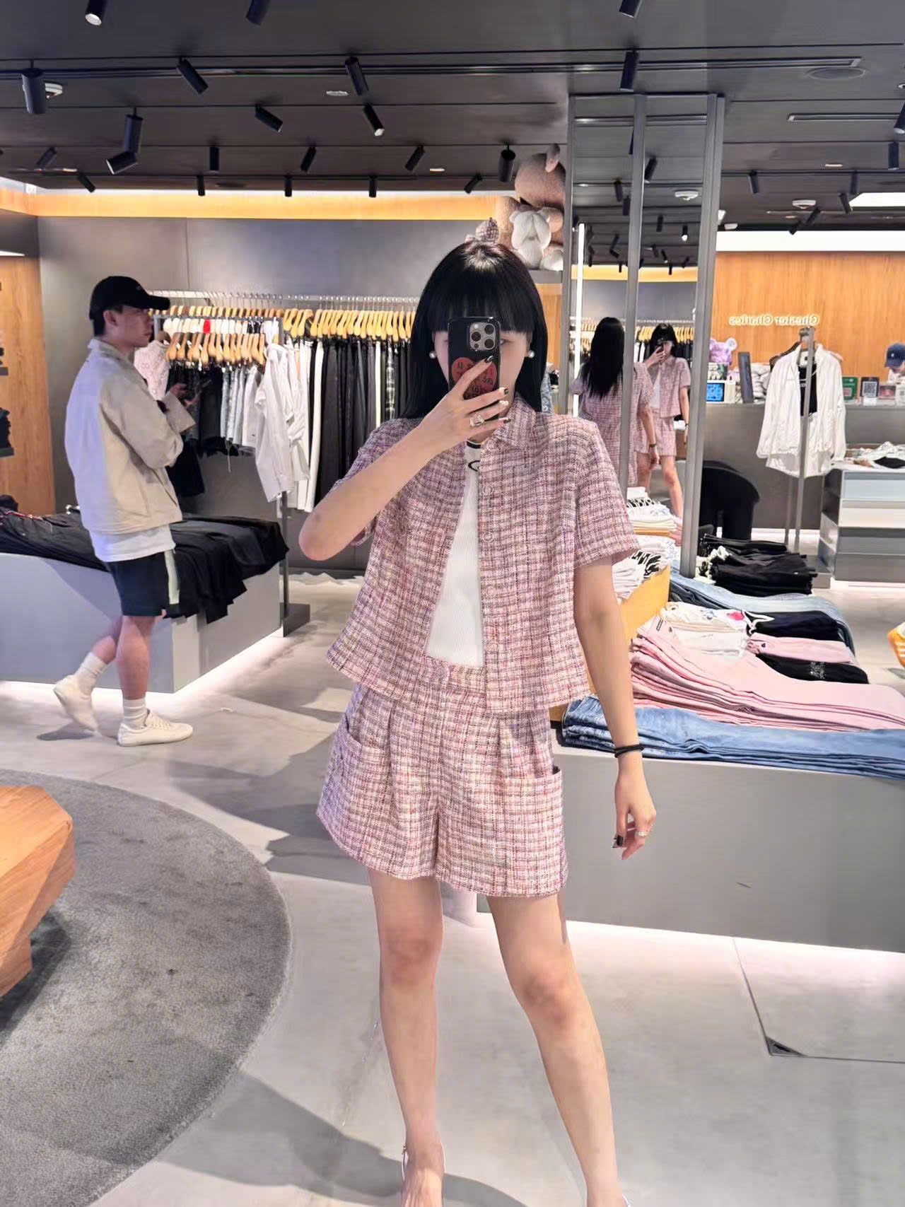  Bộ Áo tweed hồng ngắn tay - cổ V và Quần short dạ tweed hồng set 