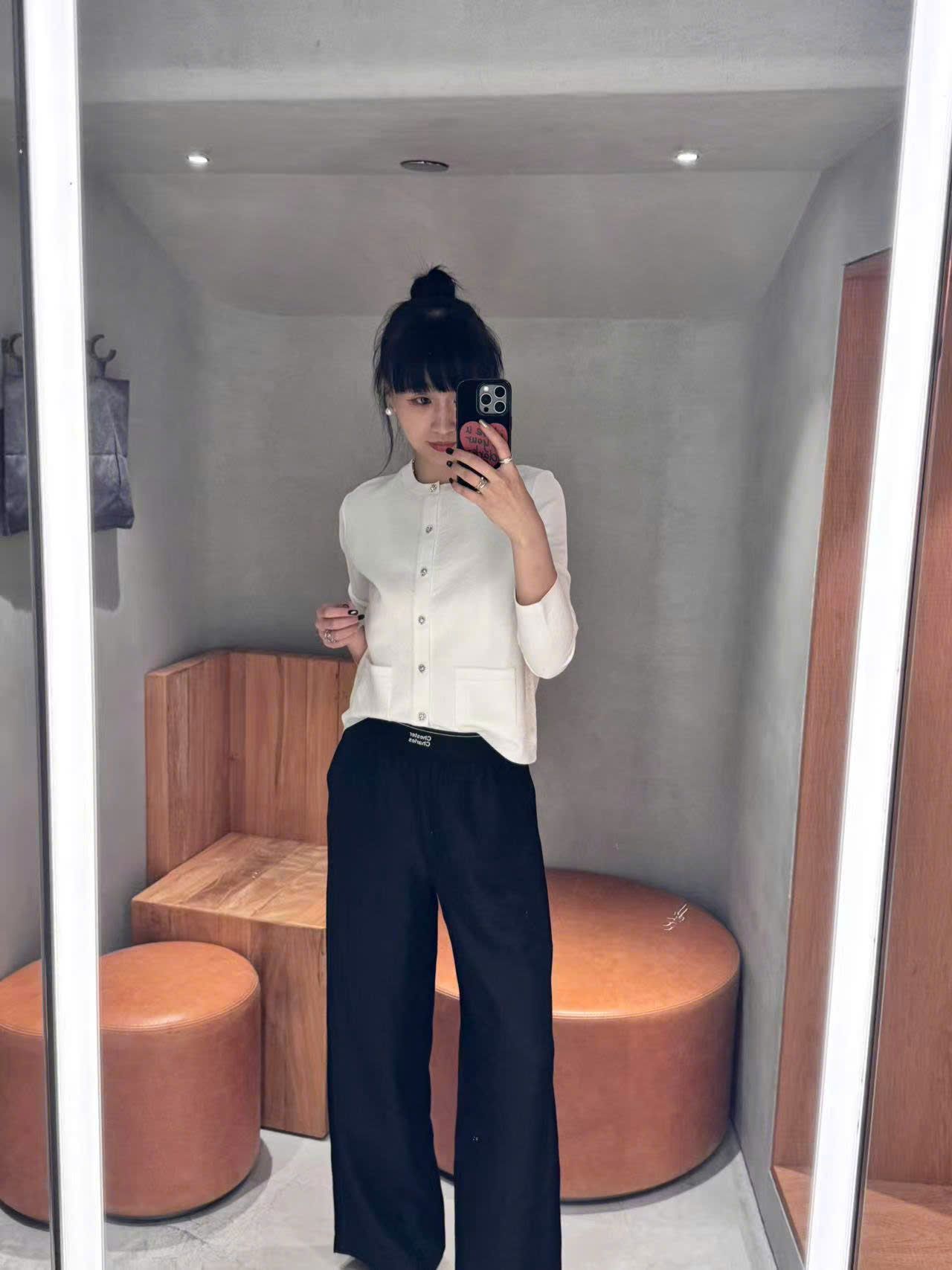  Áo CDG trắng full logo - cúc dọc đính đá 