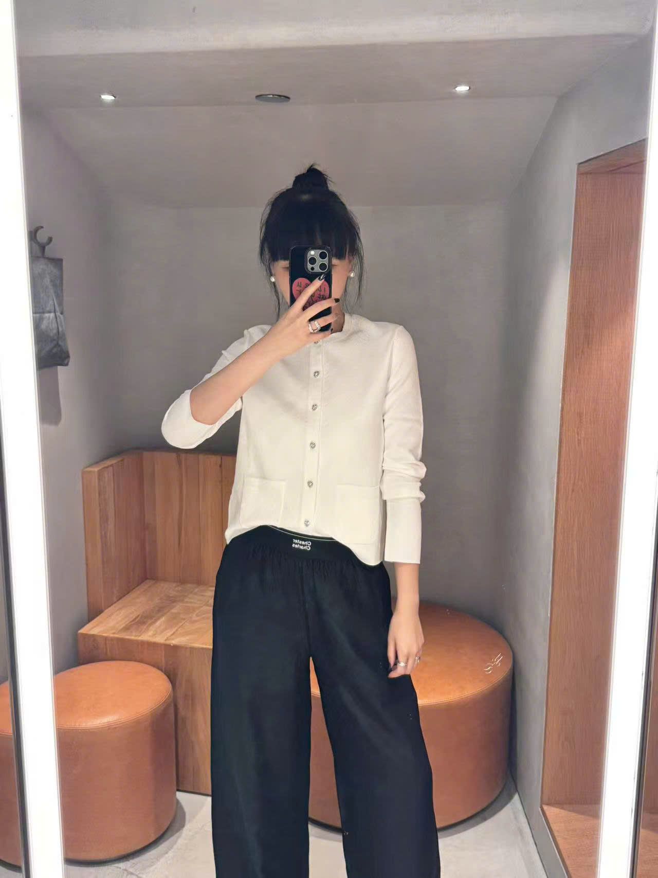  Áo CDG trắng full logo - cúc dọc đính đá 