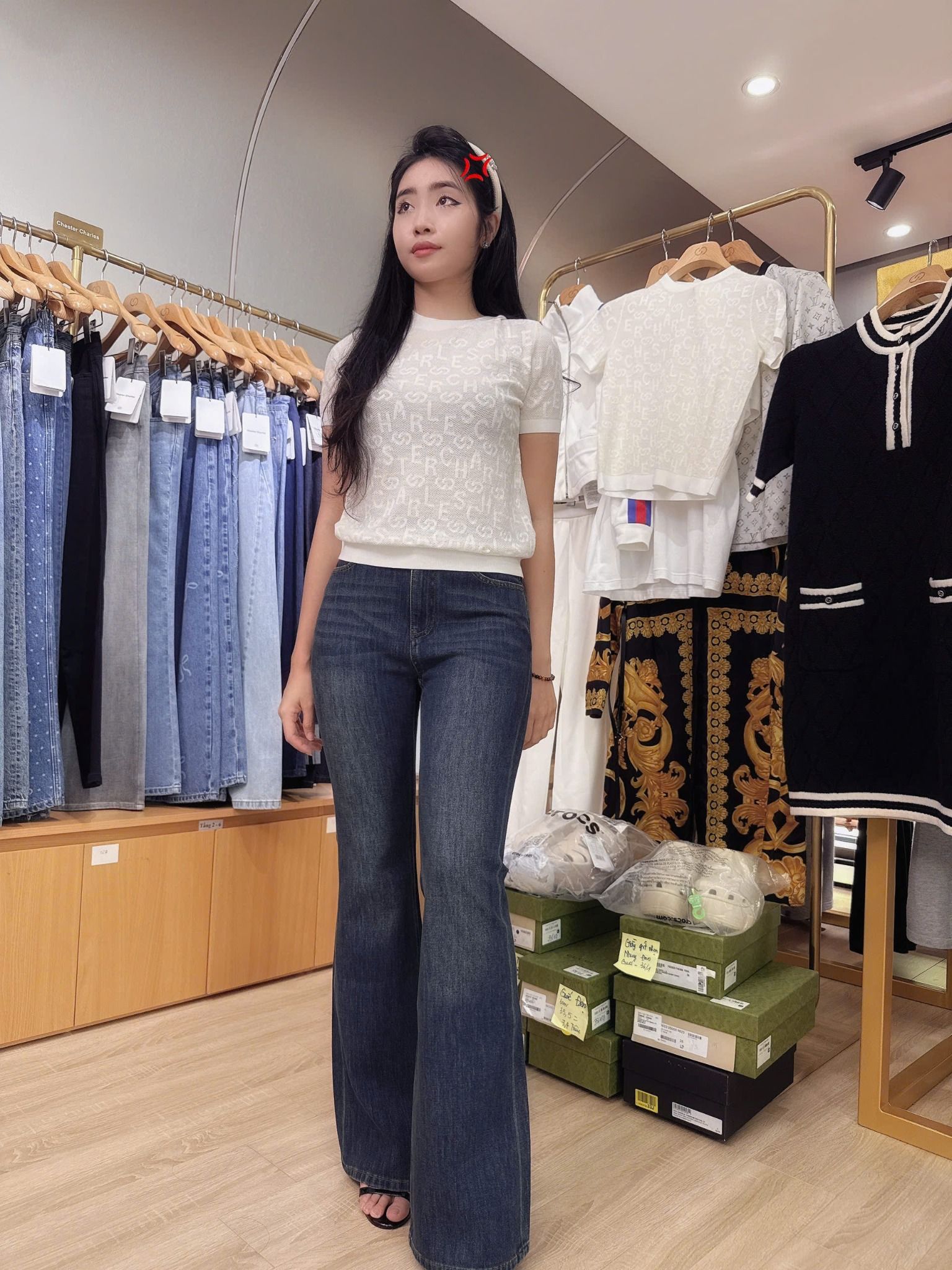  Quần jean loe mài xanh new SS25 