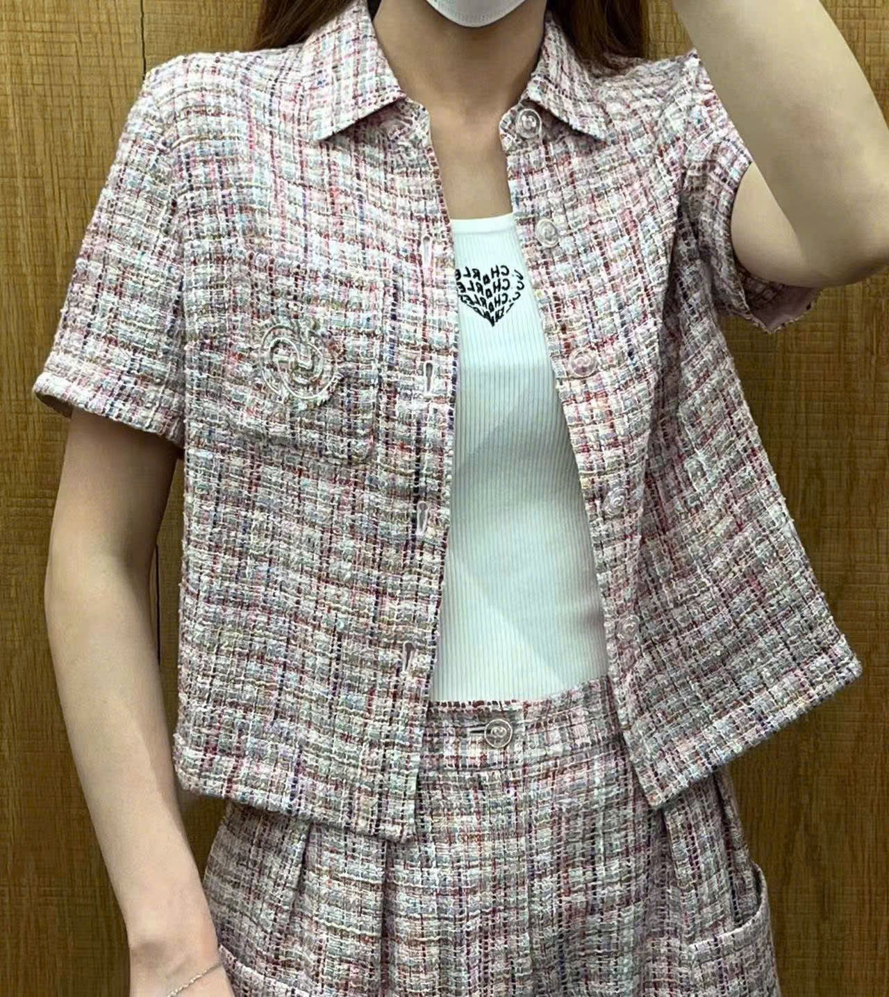  Bộ Áo tweed hồng ngắn tay - cổ V và Quần short dạ tweed hồng set 