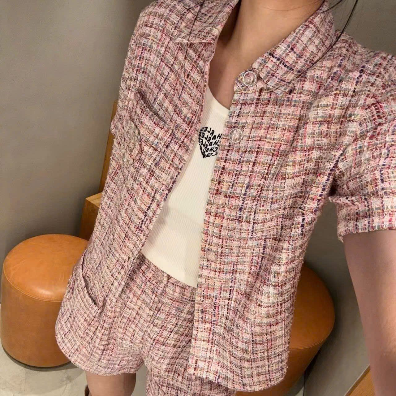  Bộ Áo tweed hồng ngắn tay - cổ V và Quần short dạ tweed hồng set 