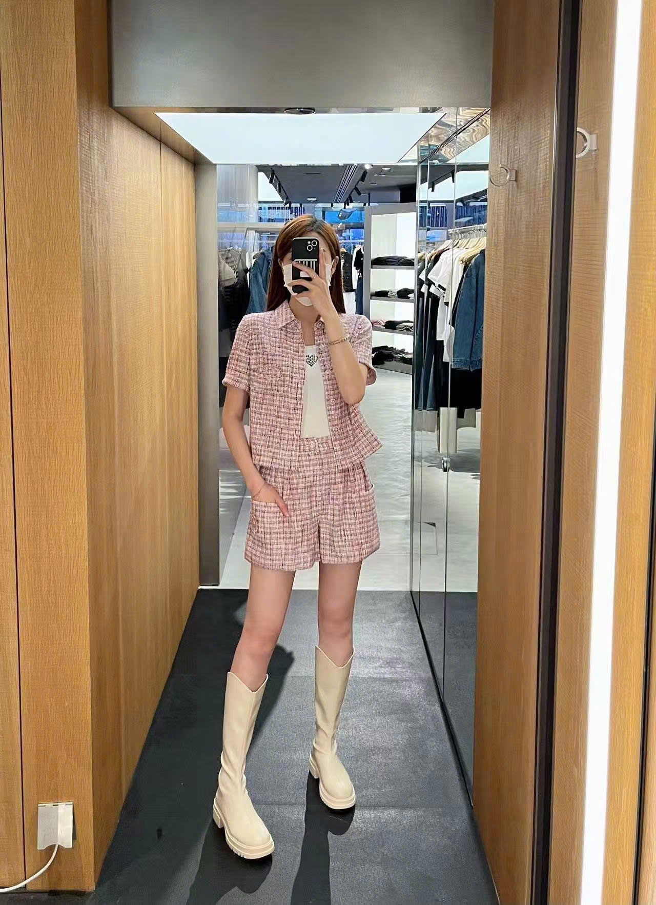  Bộ Áo tweed hồng ngắn tay - cổ V và Quần short dạ tweed hồng set 