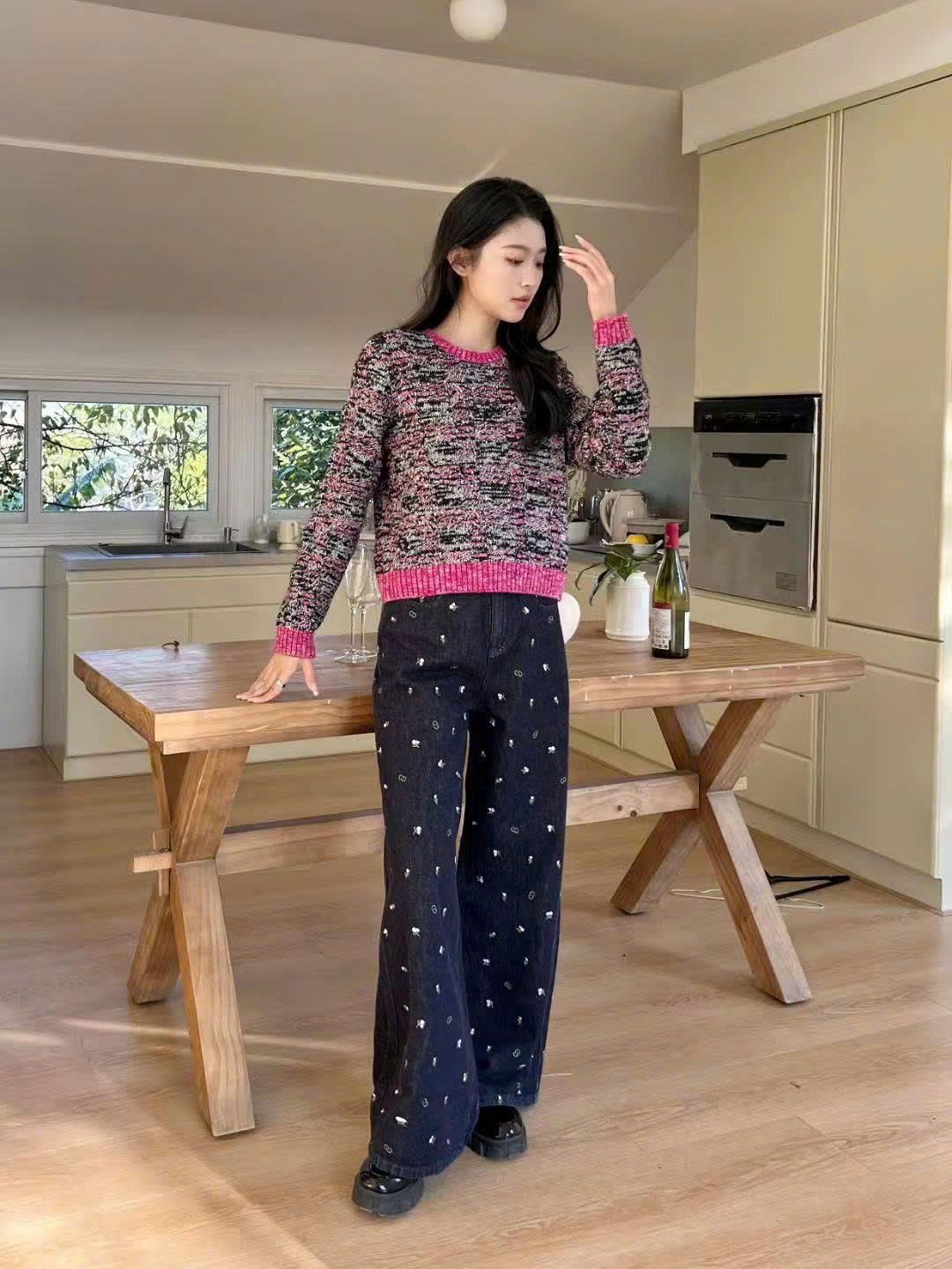  Áo len viền hồng dài tay 