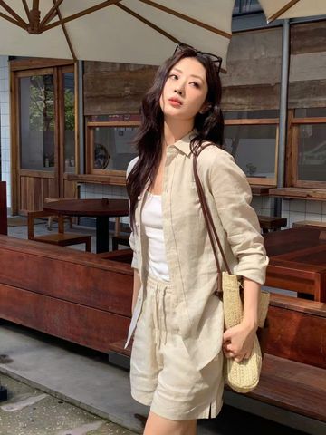  3. Quần sooc vải nâu tây - Logo nhỏ 