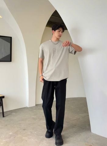  1.Áo phông nam màu be logo chữ lồng 