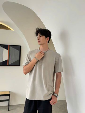  1.Áo phông nam màu be logo chữ lồng 