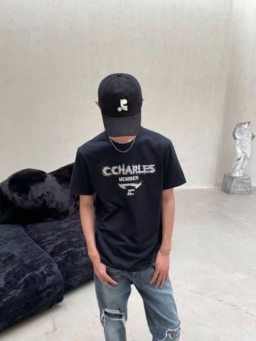  Áo phông đen - chữ C.Charles member 
