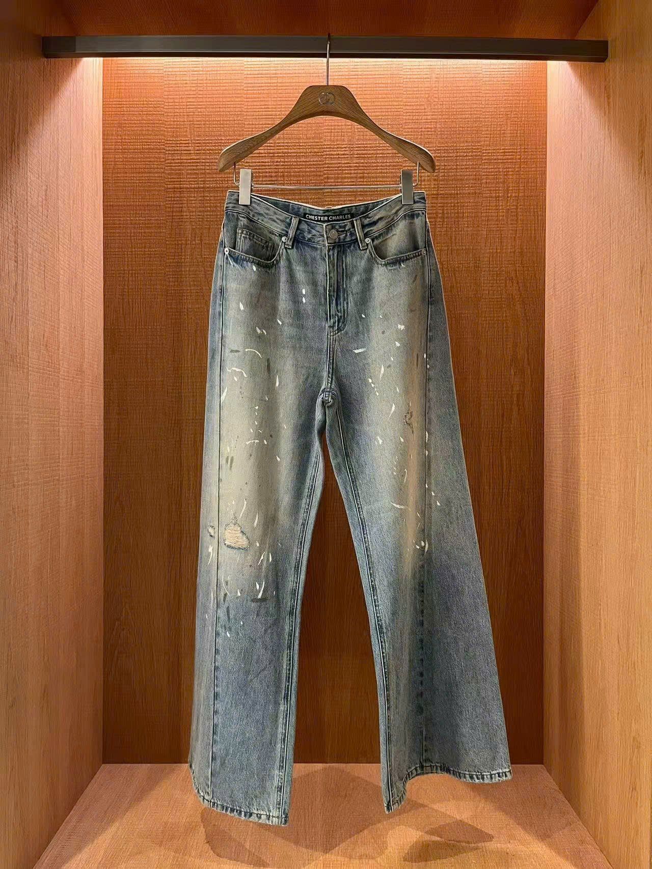  8.Quần Jean ly chéo , vẩy sơn 