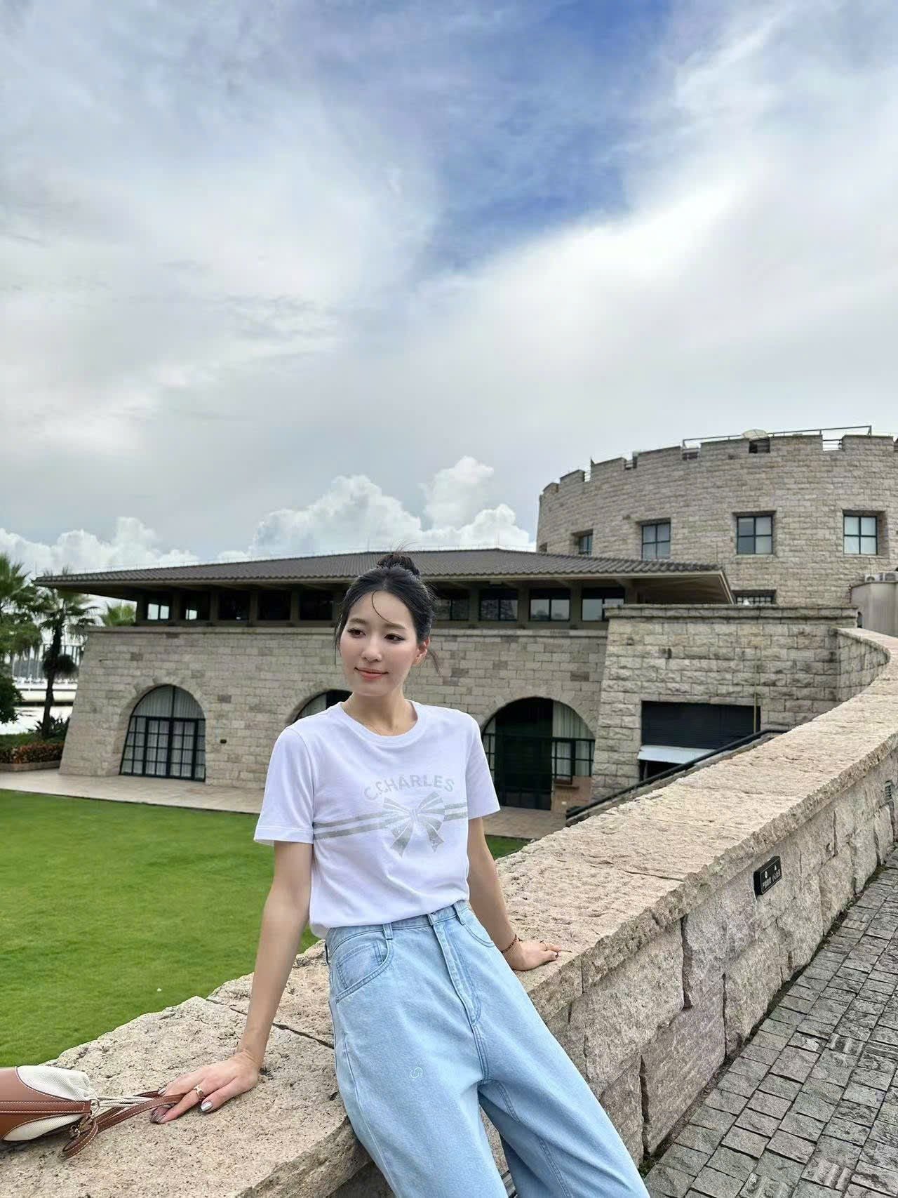  Quần Jean xanh bạc ss25 