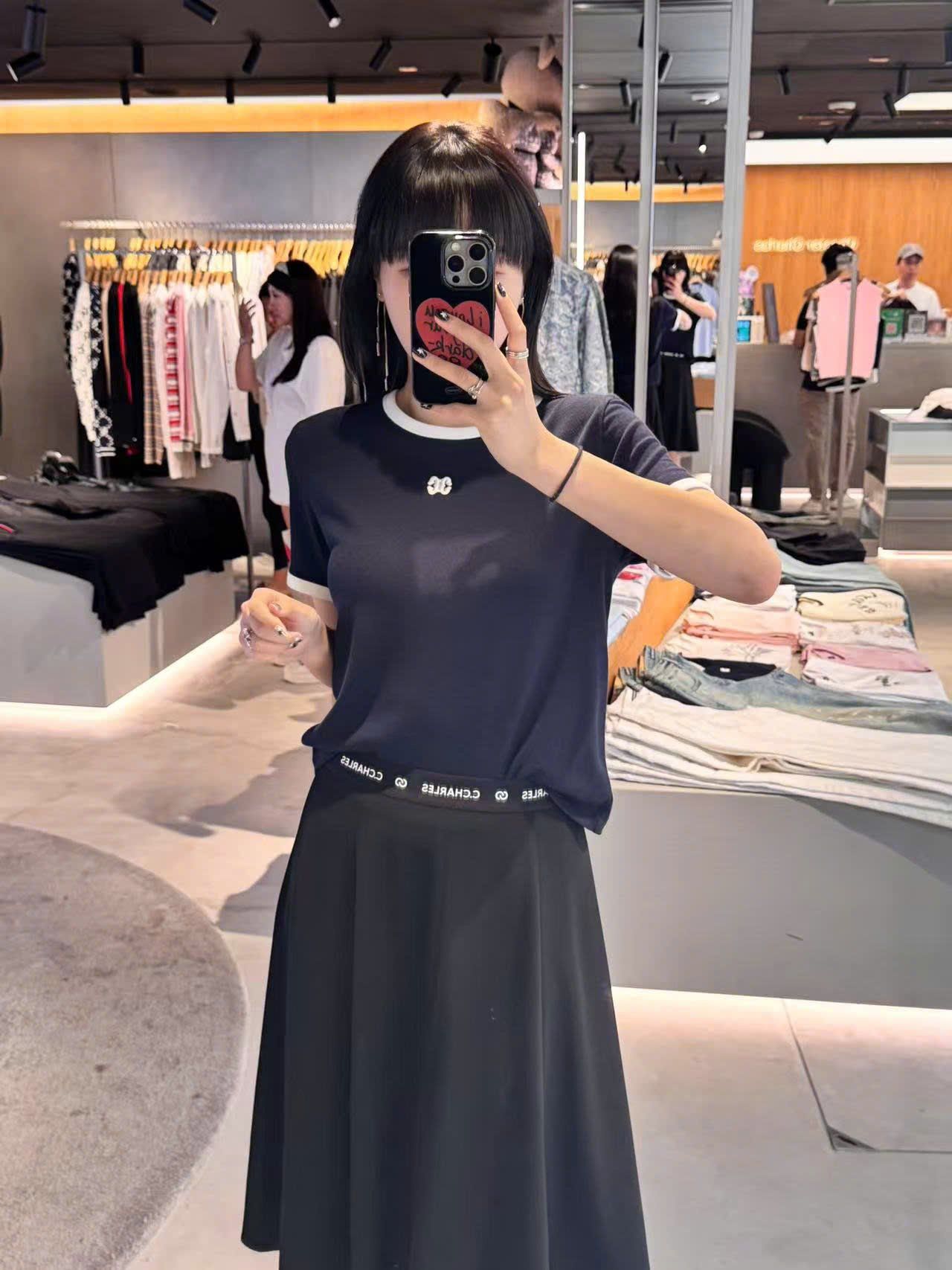  Áo Navy đậm- viền trắng, logo CC nhỏ ngực 