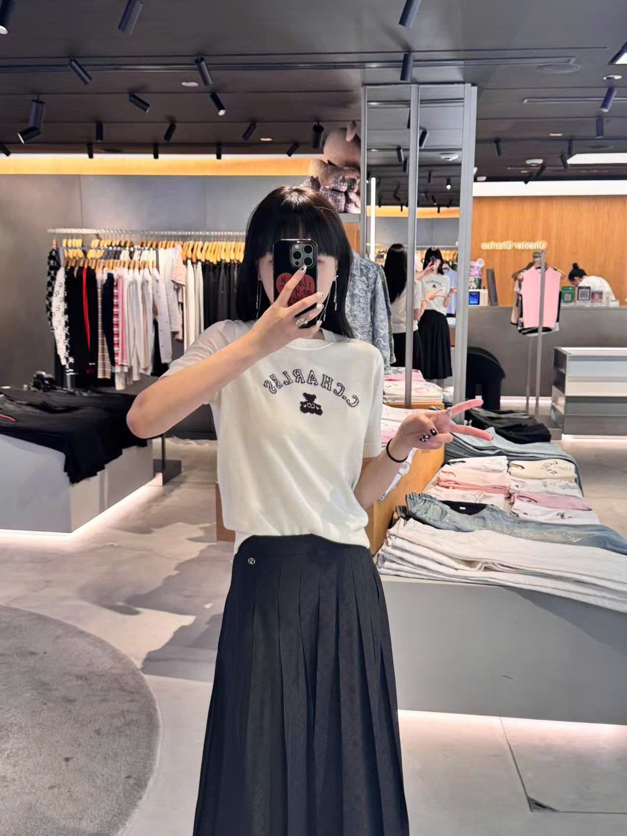  Chân váy dài Lụa full logo lì 