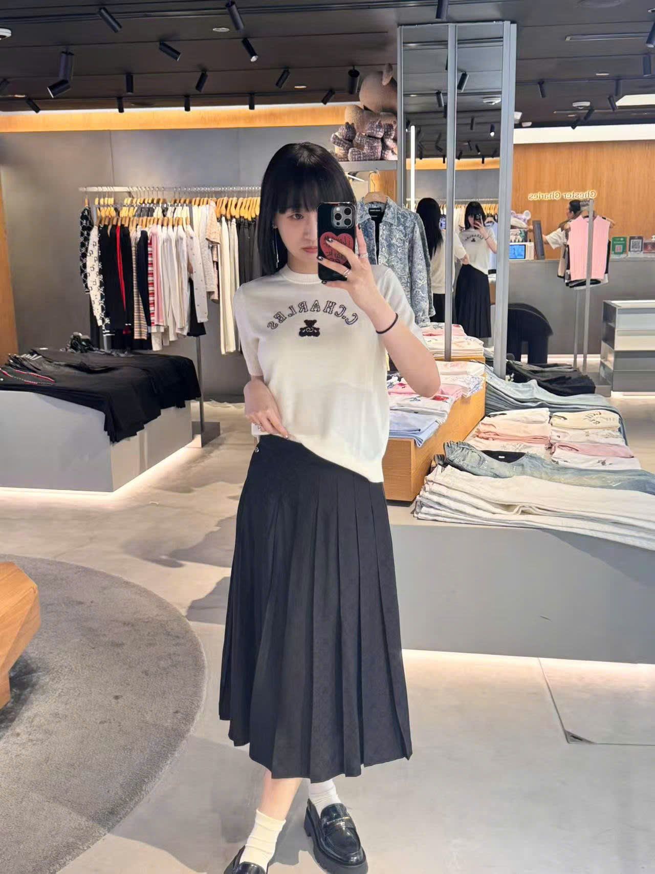  Chân váy dài Lụa full logo lì 