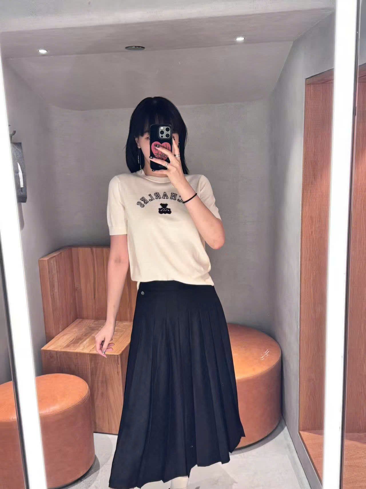  Chân váy dài Lụa full logo lì 