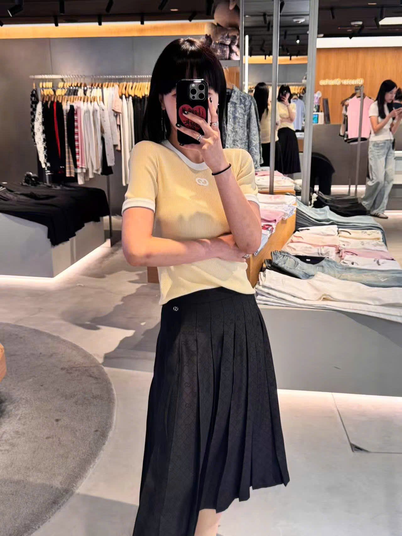  Chân váy dài Lụa full logo lì 